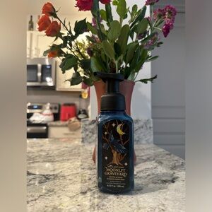 Bath and Body Works Foaming Soap